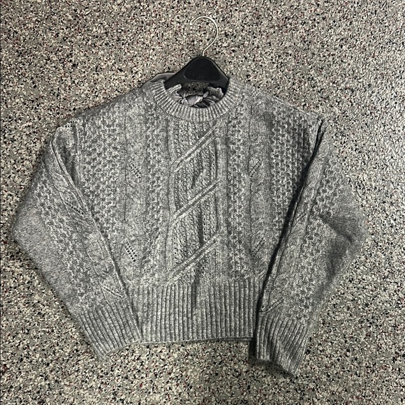 Gray Cable Knit Sweater express XS - Picture 1 of 5